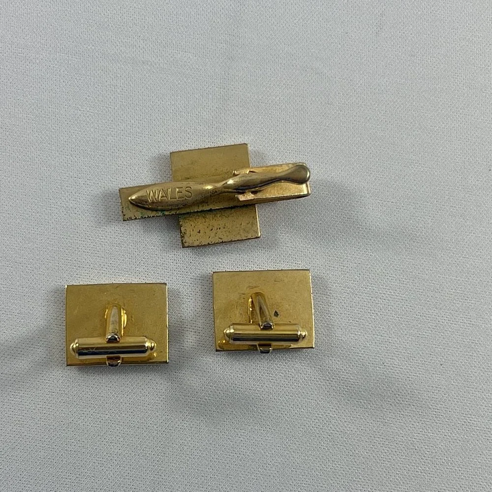 Vintage Wales Cuff Links Tie Tack Metal Textured Gold Tone Squared Leather Set